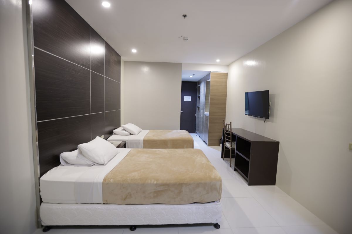 Deluxe Double Bed Philippine Gateway Hotel Inc.